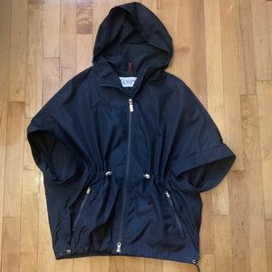 Cape style wind breaker